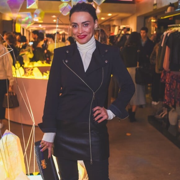 A atriz, autora e escrito Suzana Pires também prestigiou o evento promovido pela AMARO