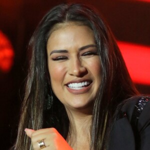 Simone, da dupla com Simaria, agitou o público no Festival Tim Music