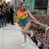 Anitta subiu em um trio na parada de orgulho LGBT de São Paulo