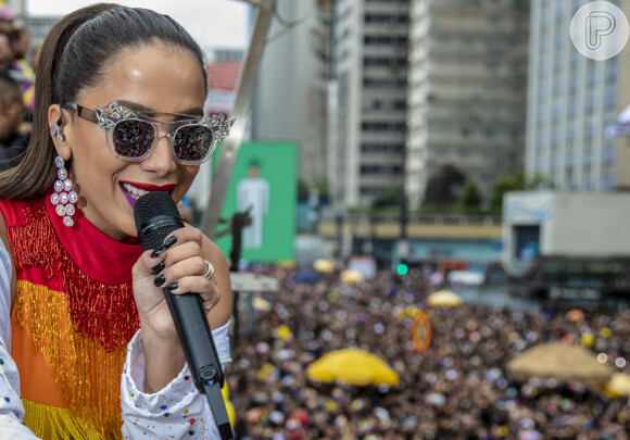 Anitta participou da 22ª Parada do Orgulho LGBT neste domingo, 3 de junho de 2018