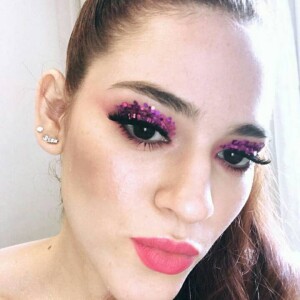 Ex-BBB Ana Clara mostra maquiagem usada na Parada LGBT, em São Paulo