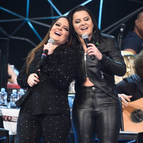 Maiara, da dupla com Maraisa, falou sobre o ritmo de shows no Instagram