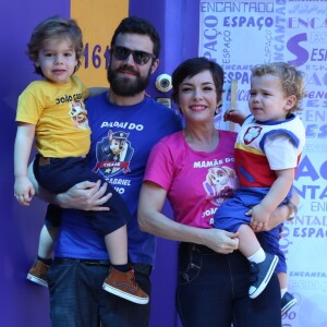 Regiane Alves e o cineasta João Gomez são pais de João Gabriel, de 4 anos, e Antônio, de 2