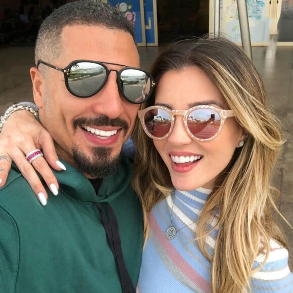 'Se eu não tivesse o Fê, ou pessoas que me ajudassem, seria mais difícil. É complicado tentar ser tudo', disse Aline Gotschalg, mulher de Fernando Medeiros