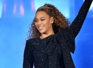 Crianças no colo de Beyoncé em telão de turnê não são os filhos gêmeos. Entenda!