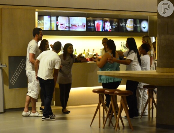 Susana Werner e Julio Cesar aproveitaram a tarde desta quarta-feira, 23 de julho de 2014, em um shopping na Barra da Tijuca, Zona Oeste do Rio de Janeiro