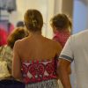 Angélica levou a filha, Eva, ao shopping Village Mall, na Barra da Tijuca, Zona Oeste do Rio de Janeiro, neste domingo, 3 de agosto de 2014
