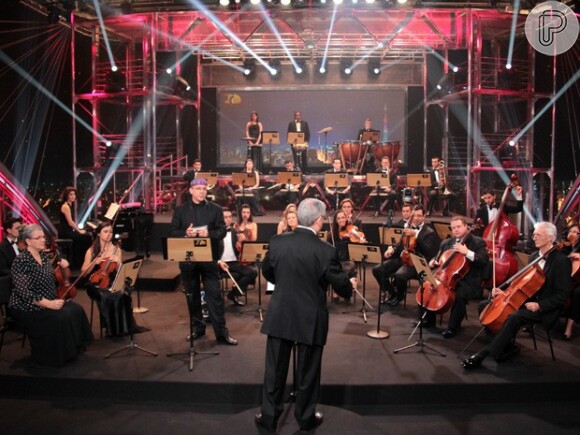 O 'Programa do Jô' gravou um musical com a Orquestra Sinfônica Municipal de Botucatu para ser exibido no dia em que o apresentador voltar aos palcos