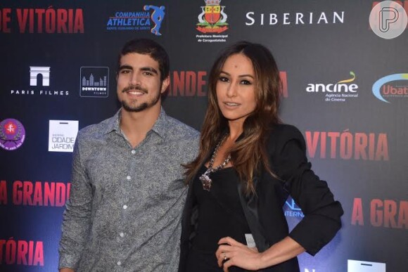 Caio Castro e Sabrina Sato lançaram o filme 'A Grande Vitória' em São Paulo em maio de 2014