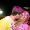 Danielle Winits e no novo namorado, Amaury Nunes se beijaram na folia de Recife