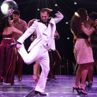 Tiago Leifert dança como John Travolta em chamada do 'The Voice': 'Me diverti'