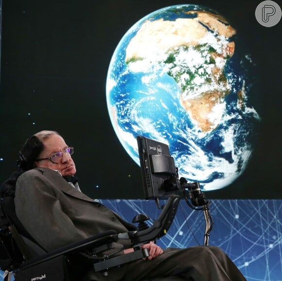 Stephen Hawking faleceu aos 76 anos com a doença de esclerose lateral amiotrófica (ELA)