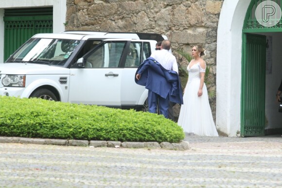 Tânia Mara e Jayme Monjardim se casam com a presença de amigos e familiares no Rio de Janeiro