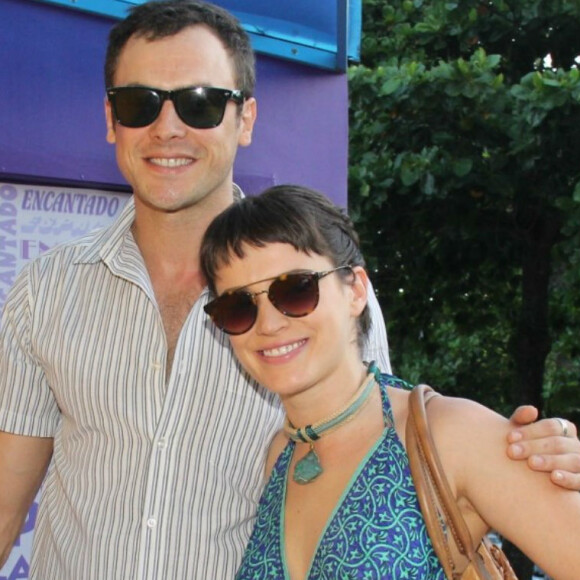 Bianca Bin e Sergio Guizé estão morando juntos no interior