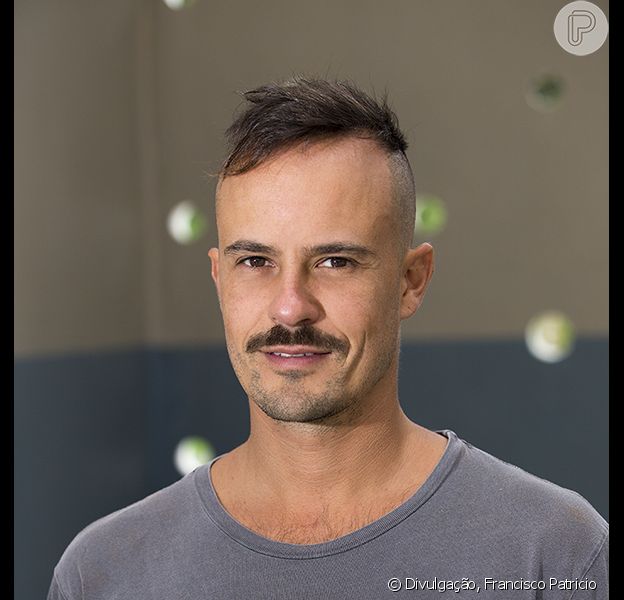 Paulinho Vilhena Sobre Implante De Cabelo Malsucedido Ganhei Cicatriz Purepeople