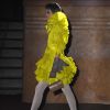 Vestidos curtos para mulheres poderosas em 2019. Neon e babados no look da Gucci