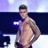 Justin Bieber faz streap-tease e fica só de cueca durante evento em Nova York, EUA