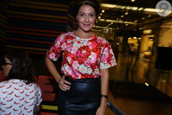 Fabiula Nascimento compareceu à um evento de moda no Rio com um look bem estampado