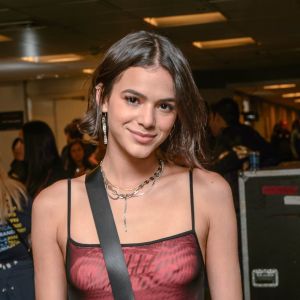 Bruna Marquezine é irmã mais velha de Luana Marquezine, de 16 anos