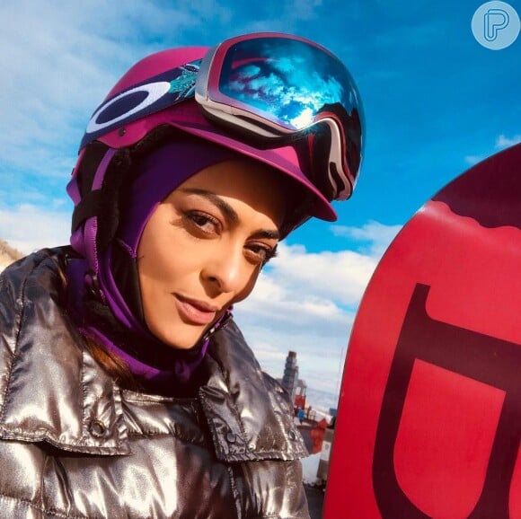 Juliana Paes postou no Instagram um vídeo enquanto praticava snowboard nesta quarta-feira, 19 de dezembro de 2018
