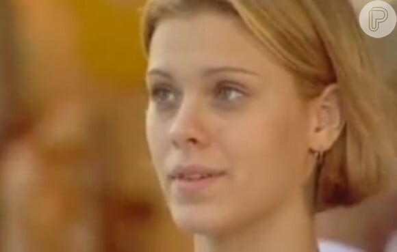Com um rostinho angelical e corte chanel, Carolina Dieckmann fez bastante sucesso em 'Por amor'