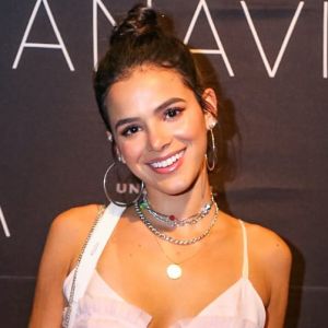 Bruna Marquezine prestigia amigo-oculto promovido por Tatá Werneck no domingo, 23 de dezembro de 2018