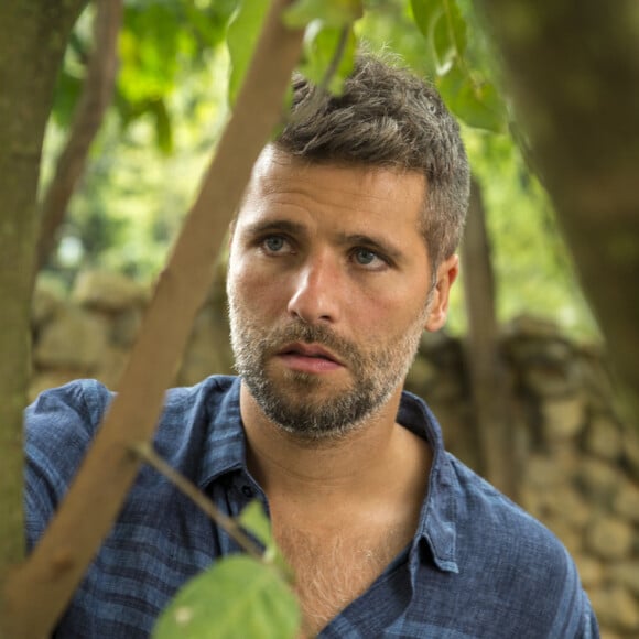 Na novela 'O Sétimo Guardião', Gabriel (Bruno Gagliasso) ajudará Judith (Isabela Garcia) a cuidar do gatinho. Eles jogarão o corpo do felino na fonte milagrosa, que, após afundar, saltará para fora com os olhos abertos