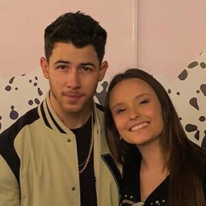 Em junho, Larissa Manoela tietou Nick Jonas no VillaMix