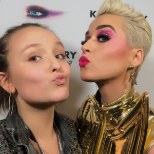 Larissa Manoela conheceu e tietou Katy Perry em março de 2018