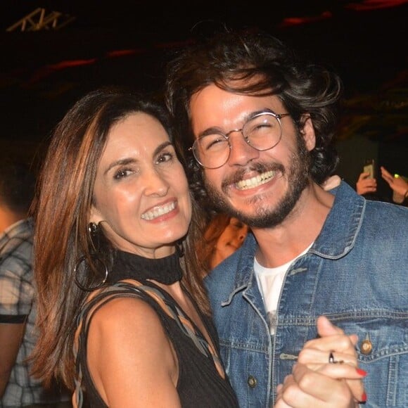 Fátima Bernardes é clicada de maiô por Túlio Gadêlha nesta sexta-feira, dia 28 de dezembro de 2018