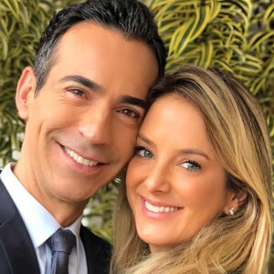 Ticiane Pinheiro foi parabenizada por fãs após anunciar gravidez de Cesar Tralli: 'Mamãe de 2019'