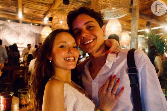 Larissa Manoela e Leo Cidade passaram primeiro réveillon juntos, nesta terça-feira, 1º de janeiro de 2019: 'Você me completa'