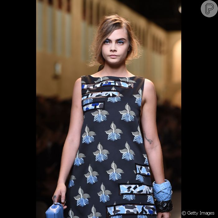 Cara Delevingne desfilou na Semana de Moda de Milão