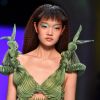 Desfile Jean Paul Gaultier na Primavera / Verão da Semana de Moda de Paris:  sereia moderna