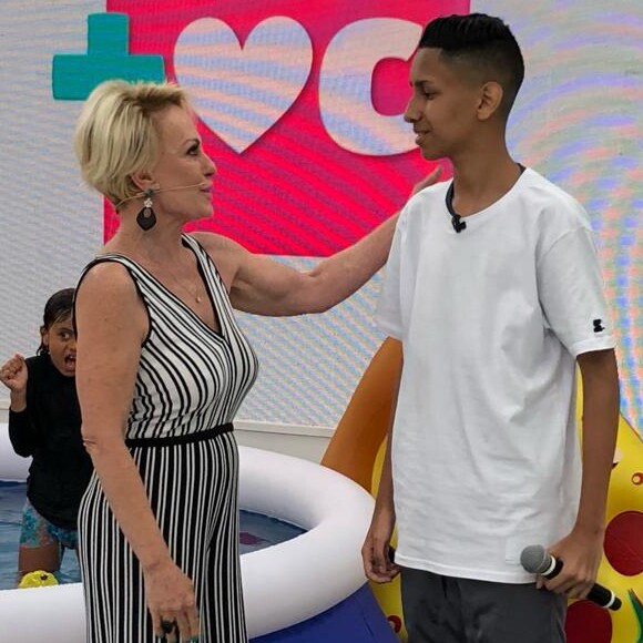 Ana Maria Braga entrevistou Whadi Gama para saber mais sobre a sucesso do hit 'Piscininha, Amor', bordão criado pelo jogador do cruzeiro Egídio e repercutido pelo atacante Fred