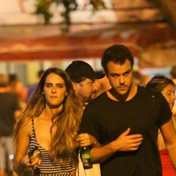 Joaquim Lopes e Marcella Fogaça se aproximaram através de amigos em comum e em setembro iniciaram o romance