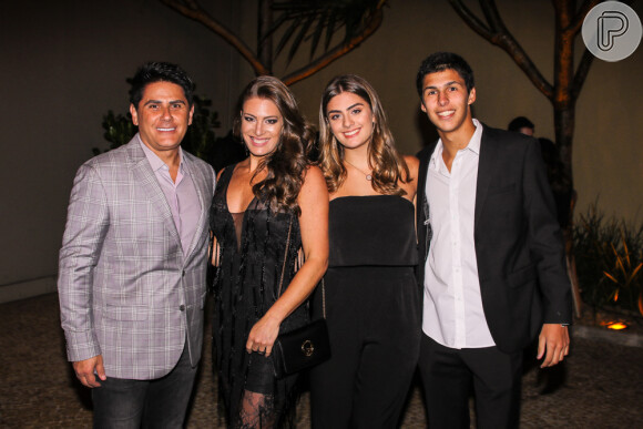 Famosos prestigiam festa de aniversário de 18 anos de Larissa Manoela, em São Paulo, na noite desta quarta-feira, 30 de janeiro de 2019