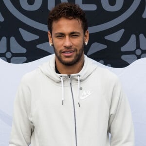 Neymar também receberá convidados famosos, como o colombiano Maluma, em sua festa com estimativa de 2 mil convidados