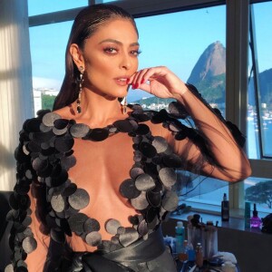 Juliana Paes redobrou os cuidados com o corpo para o Carnaval 2019