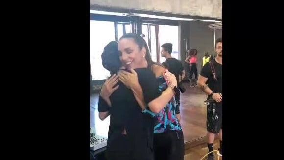 Divas do axé! Claudia Leitte dança com Ivete Sangalo em vídeo:'Carnaval promete'