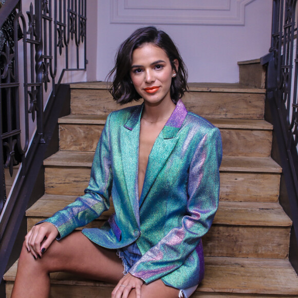 Bruna Marquezine quer continuar atuando após pontas no mundo da moda: 'Meu foco é continuar na carreira de atriz'