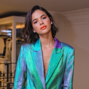 Bruna Marquezine faz sucesso nas redes sociais