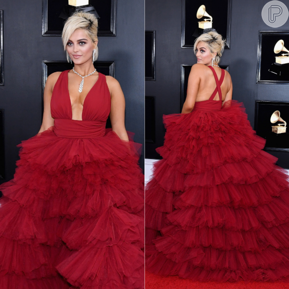 Looks do Grammy Awards 2019: Bebe Rexha deslumbrante de vermelho