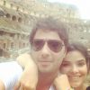 Vanessa Giácomo e o marido, Giuseppe Dioguardi, visitam o Coliseu, em Roma