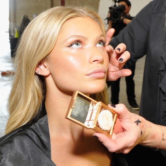 O iluminador pode ser aplicado de diferentes formas, o que ajuda a dar um efeito único