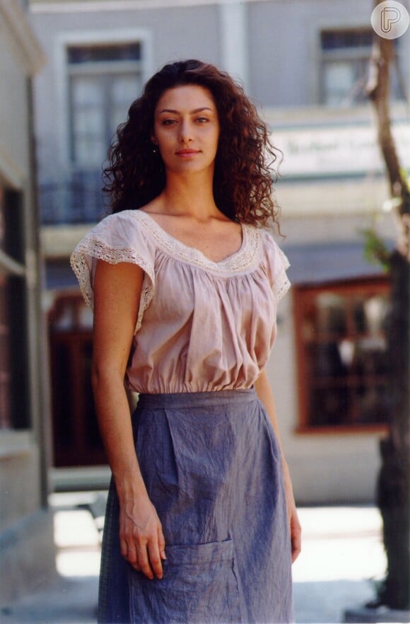 Paola (Maria Fernanda Cândido) é uma italiana determinada e cheia de charme na novela 'Terra Nostra'