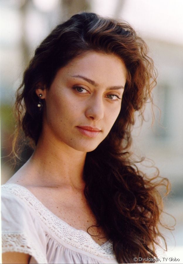 'Terra Nostra' no Viva! 5 curiosidades sobre a novela protagonizada por Ana Paula Arósio 'Terra Nostra' no Viva! 5 curiosidades sobre a novela protagonizada por Ana Paula Arósio