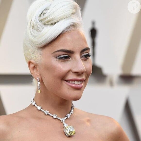 No look do Oscar 2019, Lady Gaga usou joias Tiffany & Co.