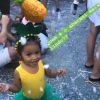 Juliana Alves mostrou a filha, Yolanda, fantasiada em bloco de Carnaval neste domingo, 24 de fevereiro de 2019
