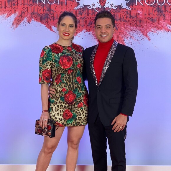 Mulher de Wesley Safadão, Thyane Dantas opina em looks do cantor